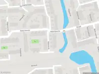 Ambulance met grote spoed naar de Riekvoorde in Spijkenisse