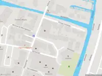Ambulance met grote spoed naar de Helmstraat in Mijdrecht