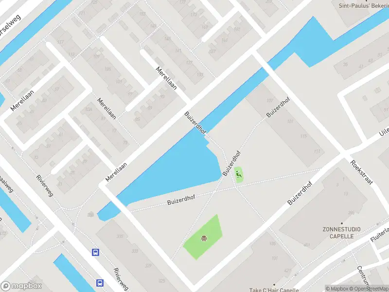 Ambulance met grote spoed naar de Merellaan in Capelle aan den IJssel