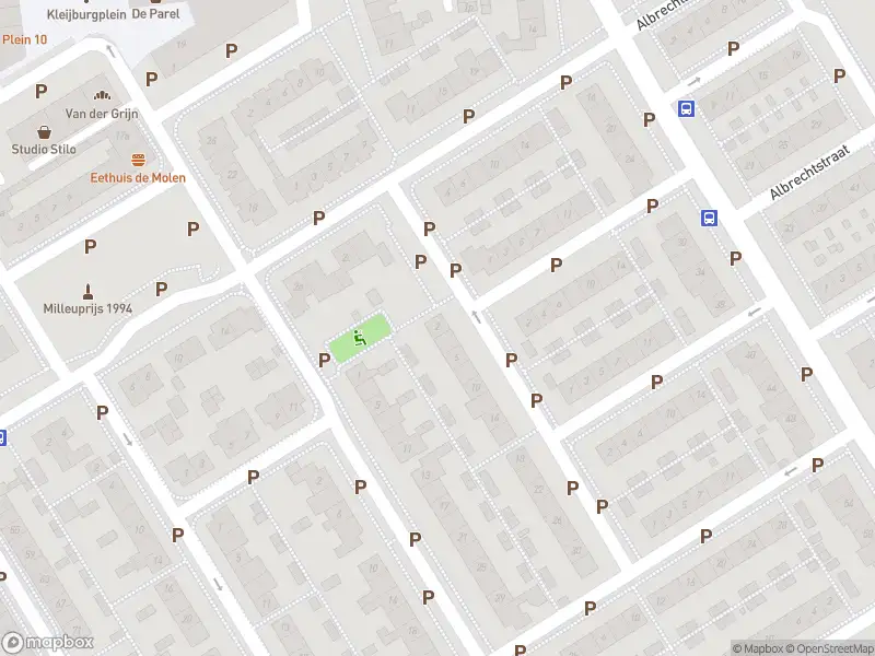 Ambulance met gepaste spoed naar de W van Zijlstraat in Nieuw-Lekkerland