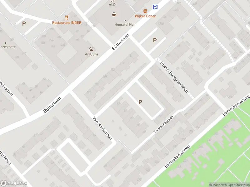 Ambulance met grote spoed naar de Plesmanweg in Beverwijk