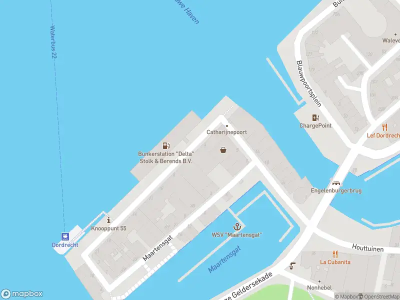 Ambulance met grote spoed naar de Hooikade in Dordrecht
