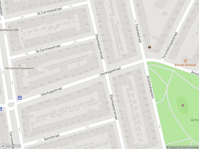 Ambulance met gepaste spoed naar de Ebenhaëzerstraat in Rotterdam