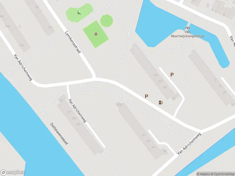 Ambulance met grote spoed naar de Van Adrichemweg in Rotterdam