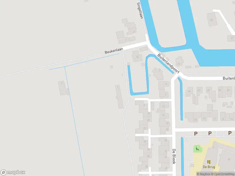 Brandweer met gepaste spoed naar de Beukenlaan in Vianen vanwege een buitenbrand