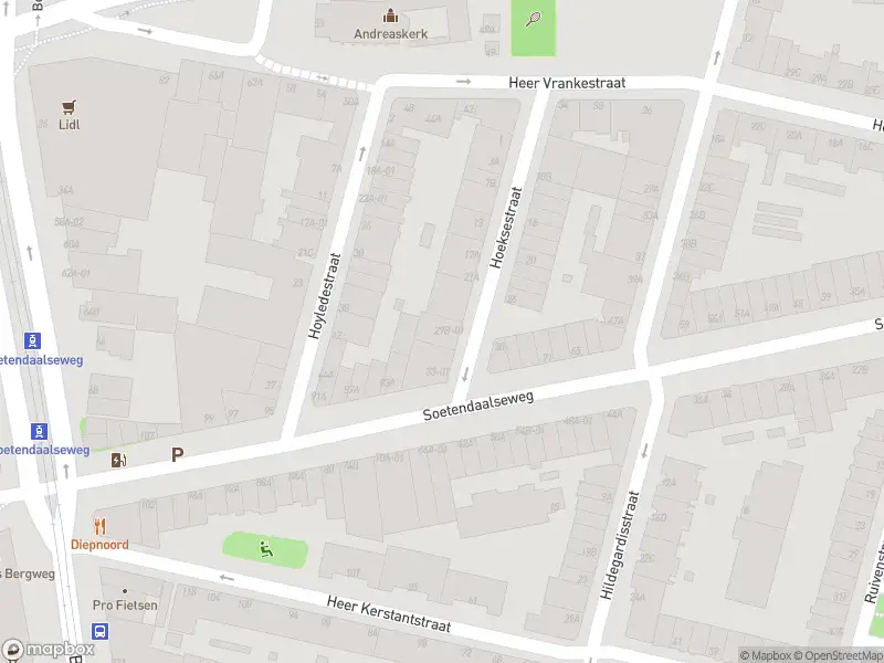 Ambulance met gepaste spoed naar de Hoeksestraat in Rotterdam