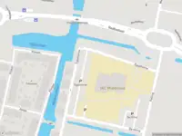 Politie met gepaste spoed naar de Boksumerdyk in Leeuwarden vanwege personen te water
