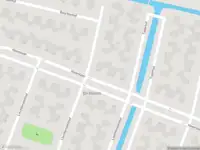 Ambulance met gepaste spoed naar de Provincialeweg in Dordrecht