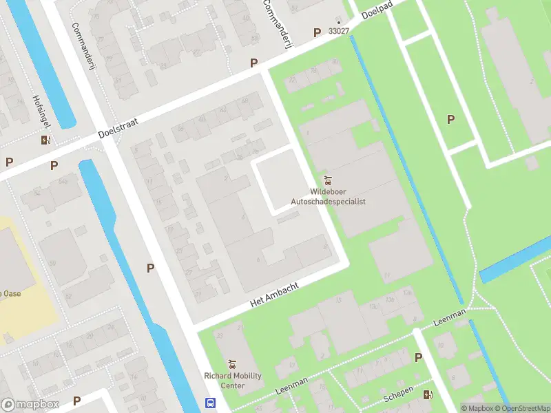 Brandweer met grote spoed naar de Het Ambacht in Maasland vanwege gebouwbrand