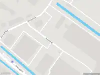 Brandweer met gepaste spoed naar de Ampèreweg in Hellevoetsluis vanwege afgaan automatisch brandalarm