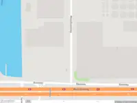 Brandweer met gepaste spoed naar de Moezelhavenweg in Amsterdam