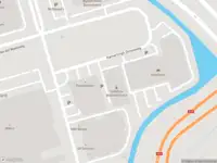 Ambulance met gepaste spoed naar de Kamerlingh Onnesweg in Barendrecht