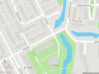 Ambulance met grote spoed naar de Olmenlaan in Amstelveen