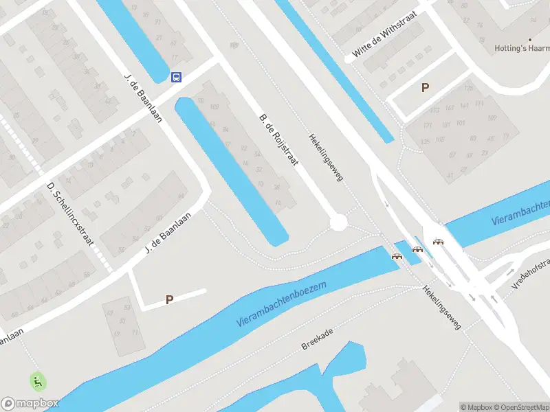 Ambulance met grote spoed naar de B. de Roijstraat in Spijkenisse
