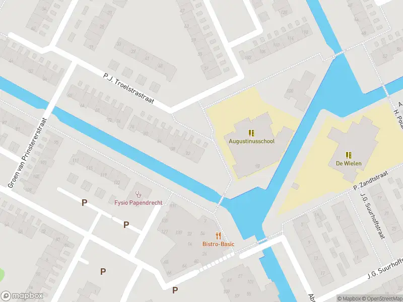 Ambulance met grote spoed naar de P.J. Troelstrastraat in Papendrecht