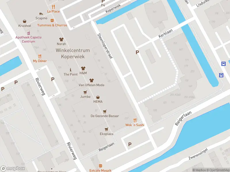 Ambulance met gepaste spoed naar de Steenloperstraat in Capelle aan den IJssel