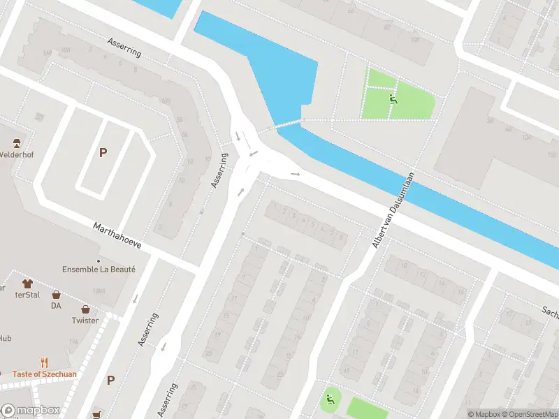 Ambulance met gepaste spoed naar de Sacharovlaan in Amstelveen