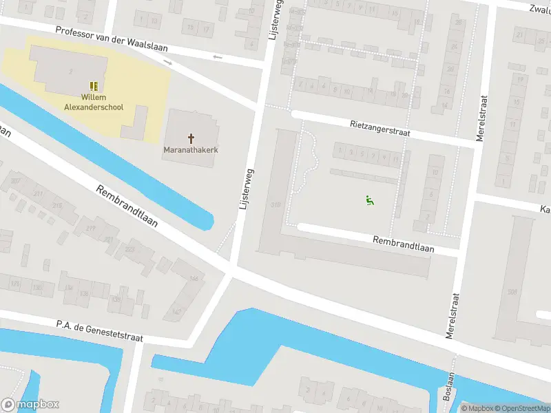 Ambulance met grote spoed naar de Rembrandtlaan in Sliedrecht
