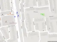 Ambulance met grote spoed naar de Tjalk in Schiedam