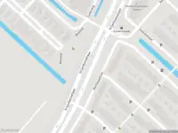 Ambulance met grote spoed naar de Broekmolenweg in Rijswijk
