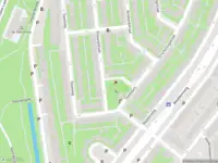 Ambulance met grote spoed naar de Nieuwe Leeuwarderweg in Amsterdam