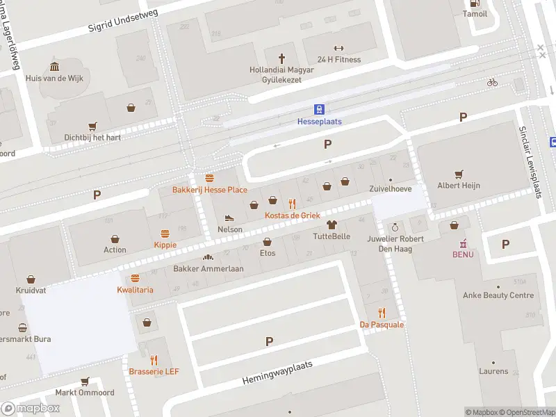 Ambulance met grote spoed naar de Hesseplaats in Rotterdam