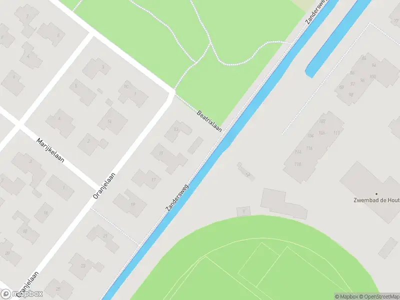 Ambulance met gepaste spoed naar de Prins Bernhardlaan in Alkmaar