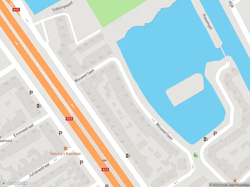 Ambulance met grote spoed naar de Wouwerlaan in Rotterdam