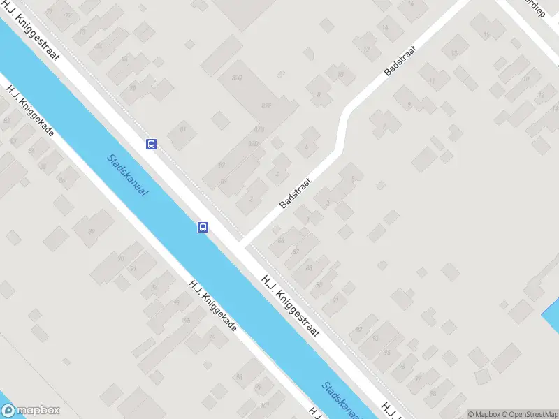 Brandweer met gepaste spoed naar de Badstraat in Stadskanaal vanwege reanimatie