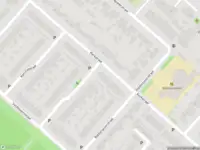 Ambulance met gepaste spoed naar de Kamperfoeliestraat in Nieuw-Vennep