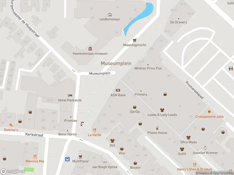 Brandweer met grote spoed naar de Museumplein in Veendam vanwege een liftopsluiting