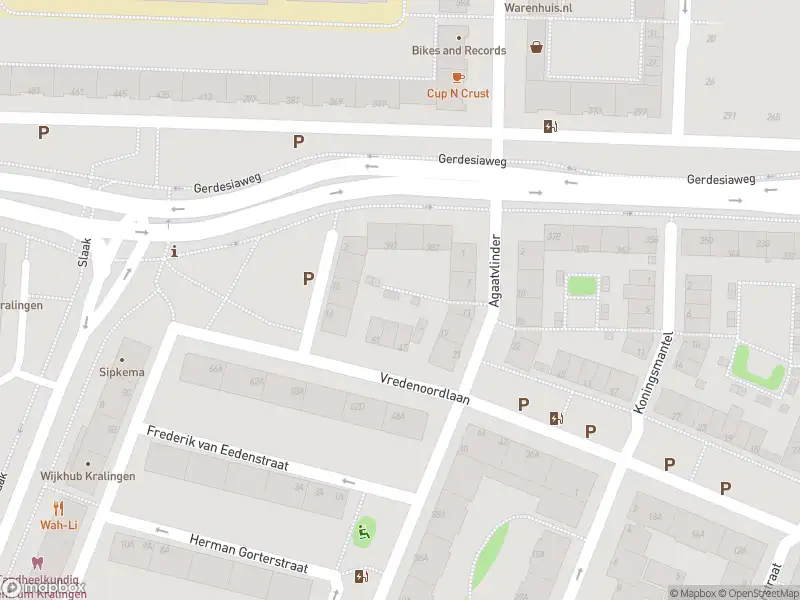 Ambulance met gepaste spoed naar de Boezemsingel in Rotterdam