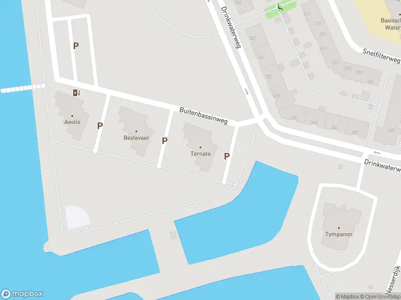 Ambulance met gepaste spoed naar de Buitenbassinweg in Rotterdam