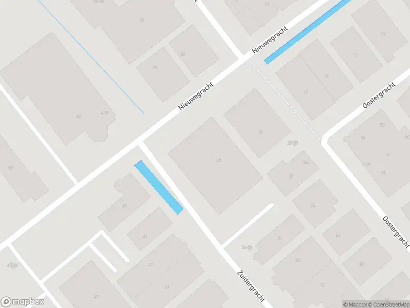 Brandweer met grote spoed naar de Oostergracht in Soest vanwege gebouwbrand
