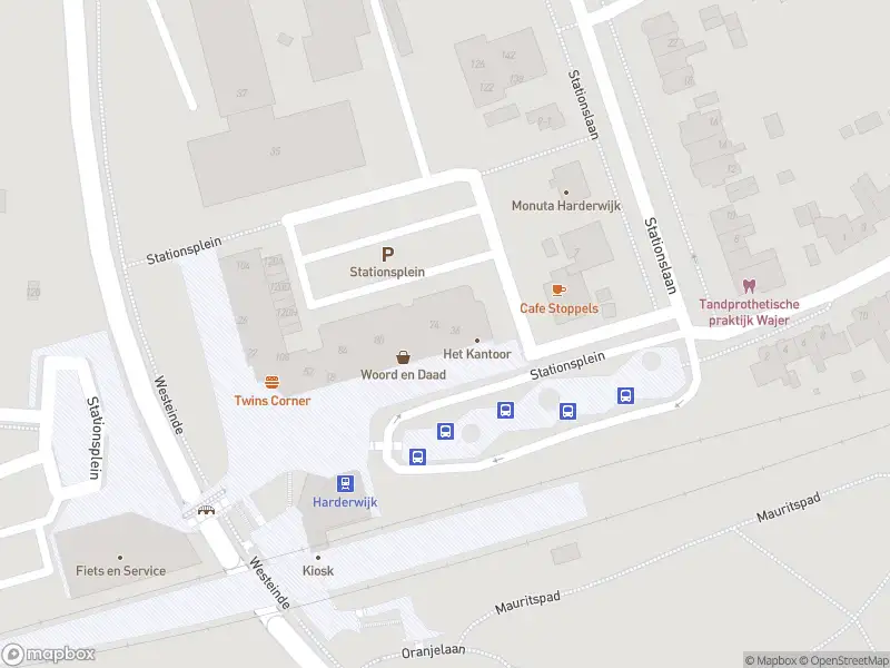 Brandweer met gepaste spoed naar de Stationsplein in Harderwijk vanwege een liftopsluiting