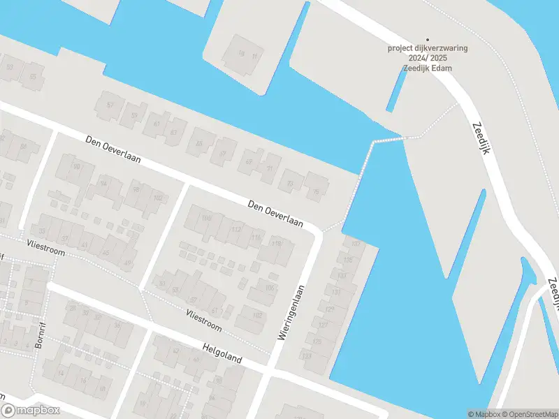 Ambulance met gepaste spoed naar de Zeedijk in Edam