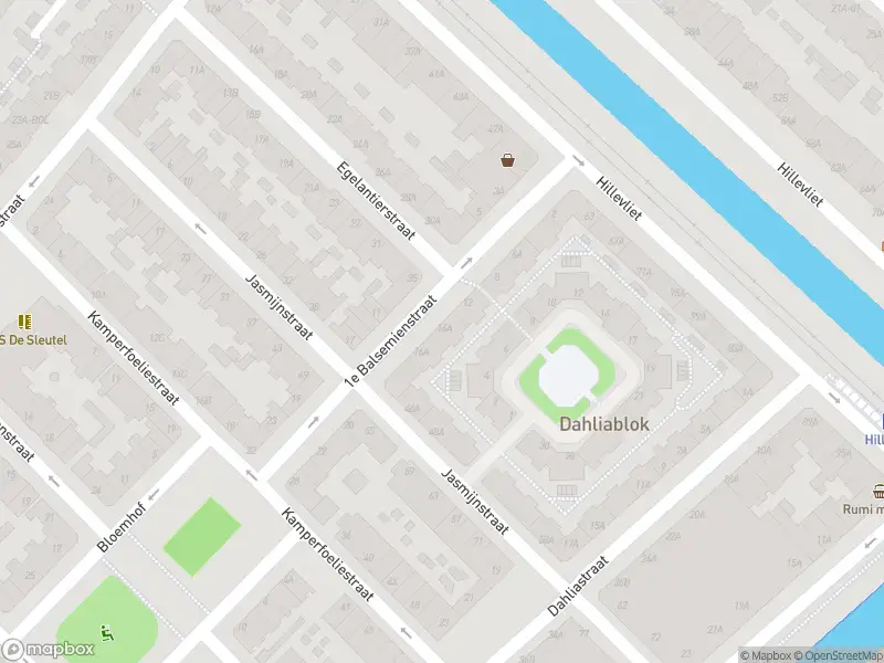 Ambulance met grote spoed naar de 1e Balsemienstraat in Rotterdam