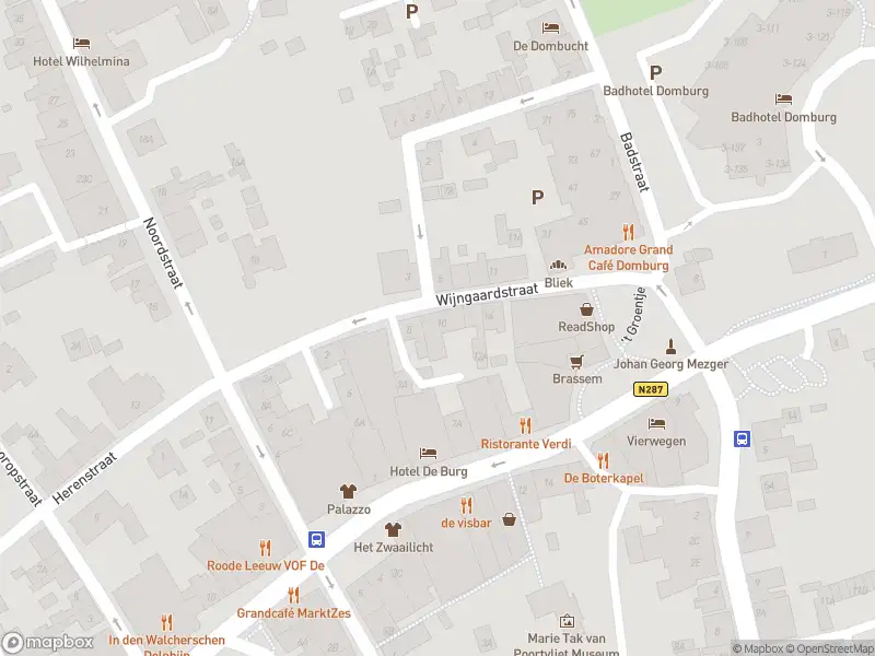Brandweer met grote spoed naar de Wijngaardstraat in Domburg vanwege voertuigbrand