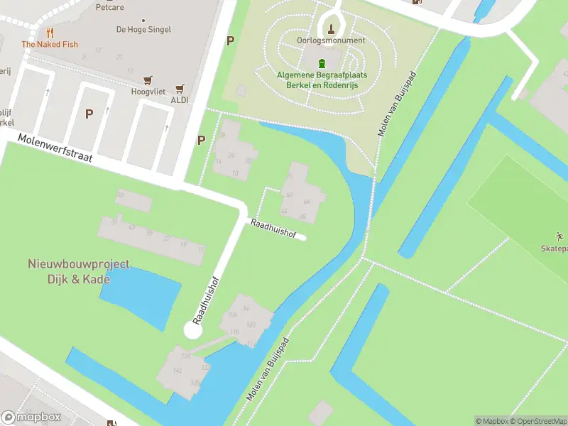 Ambulance met grote spoed naar de Raadhuishof in Berkel en Rodenrijs