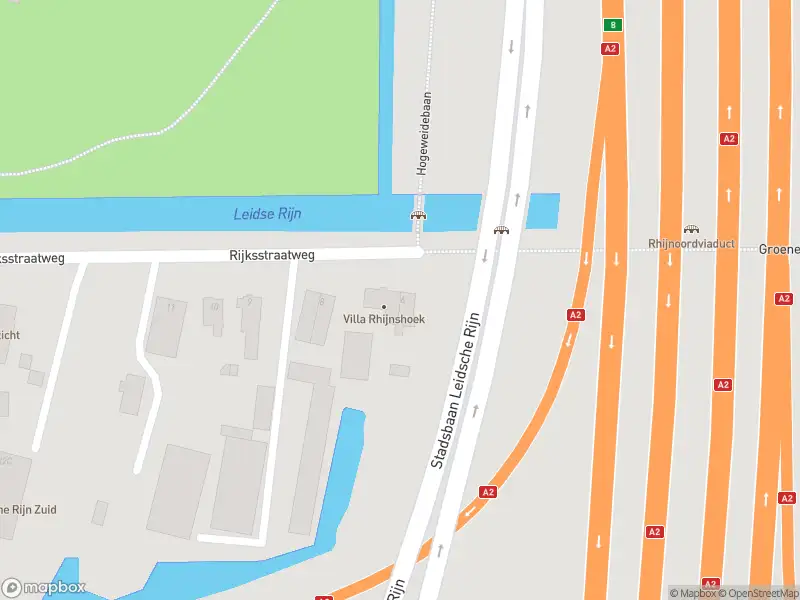 Ambulance met grote spoed naar de Rijksstraatweg in Utrecht vanwege reanimatie