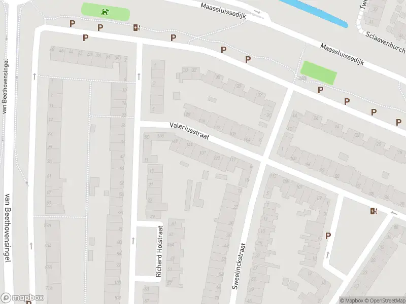 Ambulance met gepaste spoed naar de Valeriusstraat in Vlaardingen