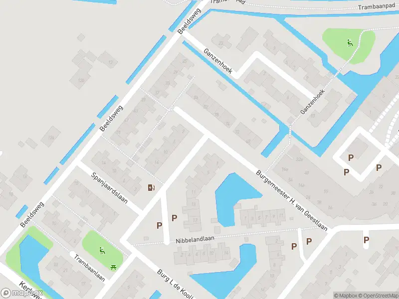 Ambulance met gepaste spoed naar de Burgemeester G van Andellaan in Zuidland