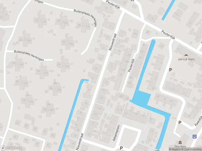 Ambulance met grote spoed naar de Nieuwstraat in Herkingen