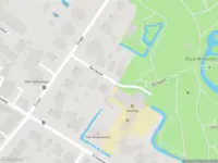 Ambulance met grote spoed naar de Berckepad in Dordrecht