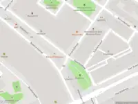 Ambulance met gepaste spoed naar de Vijverhofstraat in Rotterdam