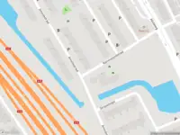 Ambulance met grote spoed naar de Ameidestraat in Rotterdam