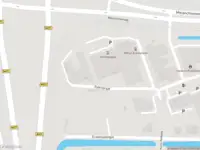 Ambulance met grote spoed naar de Petristraat in Rotterdam