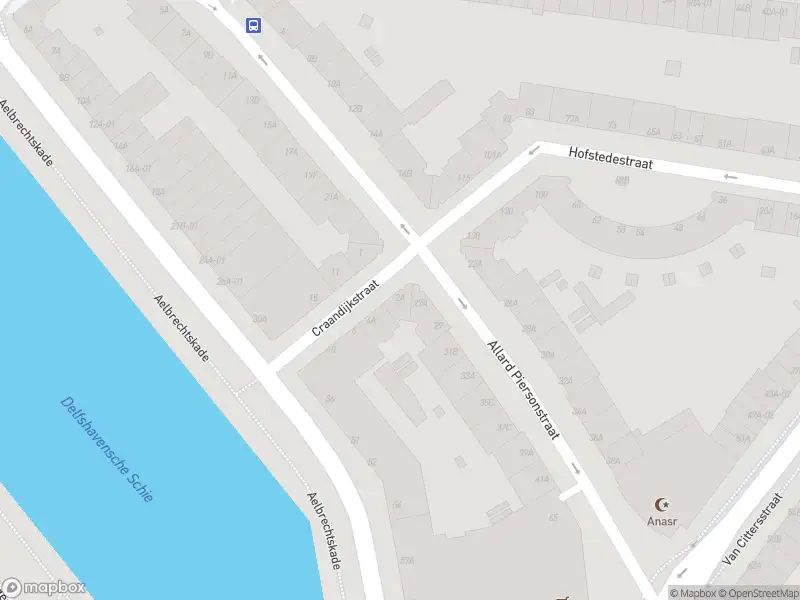 Ambulance met grote spoed naar de Craandijkstraat in Rotterdam