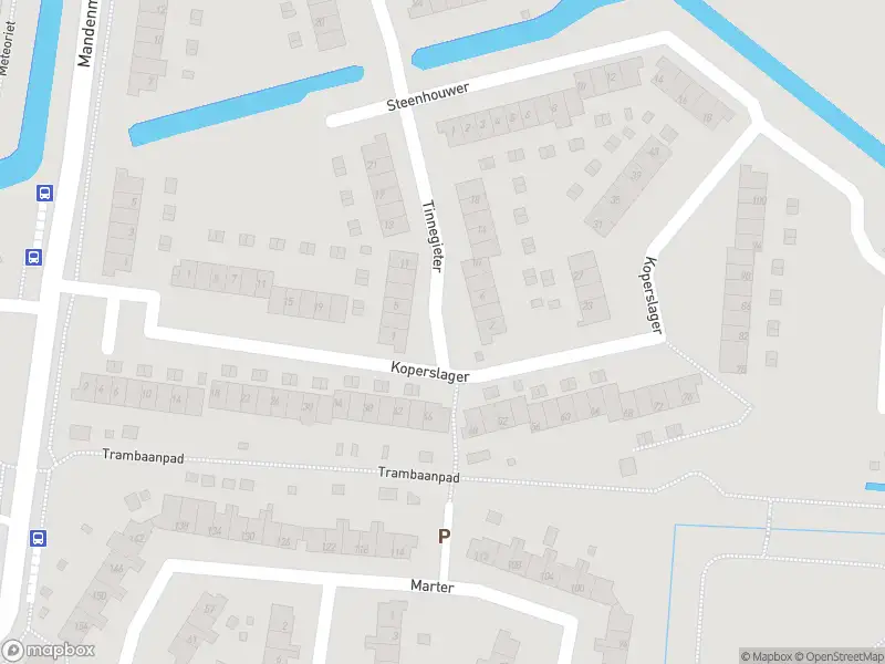 Ambulance met grote spoed naar de Tinnegieter in Hellevoetsluis