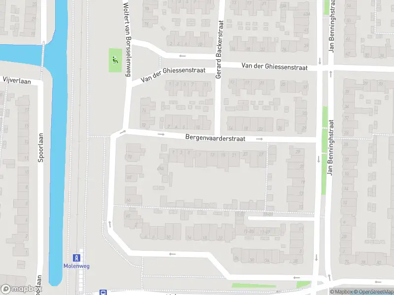 Ambulance met grote spoed naar de Bergenvaarderstraat in Amstelveen